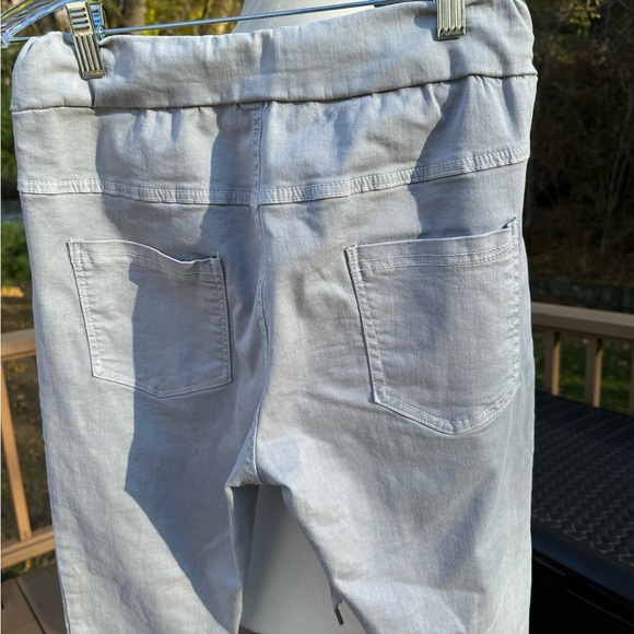 Venti6 Women’s Joggers size small grey w frayed hem line detail - Picture 8 of 9